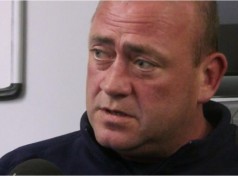 Andy Thorn reacts after the IPSWICH DEFEAT...